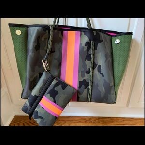 Adorable camoflauge neoprene tote bag